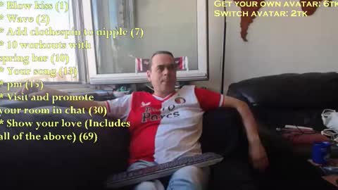 Snapshot of pannenkoekenkeizer chatting on 28, 9, 2025 Chris online show from 28, 9, 2025