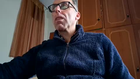 pansak1973 online show from 14, 2, 2025