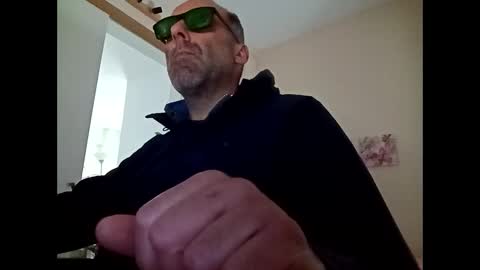 pansak1973 online show from 21, 2, 2025