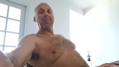 pansak1973 online show from 13, 9, 2025