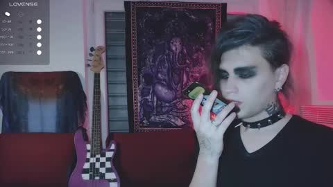 In bio online show from 7, 10, 2025