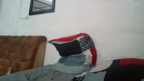 Snapshot of panthers_room chatting on 21, 12, 2025 panthers_room online show from 21, 12, 2025