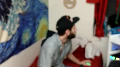 PantsLessTraveler online show from 19, 12, 2024