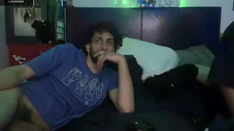 PantsLessTraveler online show from 17, 11, 2025