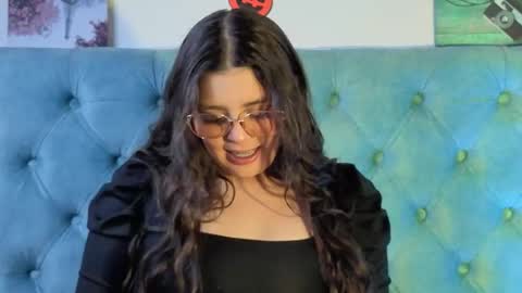 Snapshot of paola_lyon chatting on 21, 10, 2025 Paola Lyon online show from 21, 10, 2025