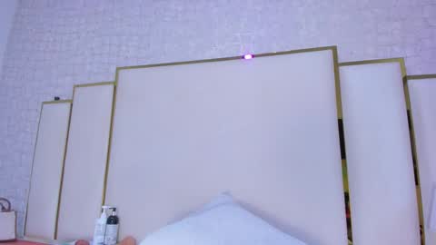 Snapshot of paolaa_rodriguez chatting on 18, 12, 2025 Paola online show from 18, 12, 2025