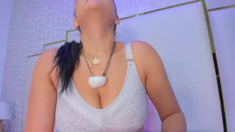 Snapshot of paolaa_rodriguez chatting on 7, 2, 2026 Paola online show from 7, 2, 2026