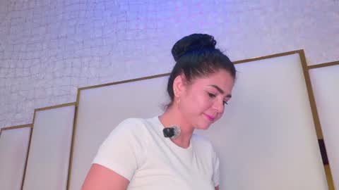 Paola  online show from 3, 8, 2026
