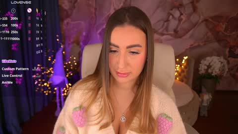 Snapshot of paolamola chatting on 7, 12, 2024 Lia online show from 7, 12, 2024