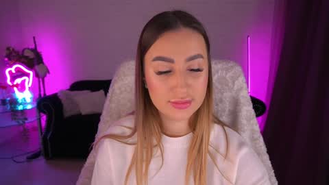 Snapshot of paolamola chatting on 22, 12, 2024 Lia online show from 22, 12, 2024