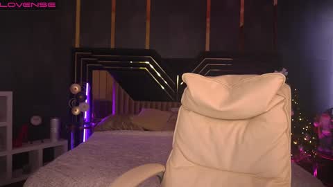 Snapshot of paolamola chatting on 6, 1, 2025 Lia online show from 6, 1, 2025