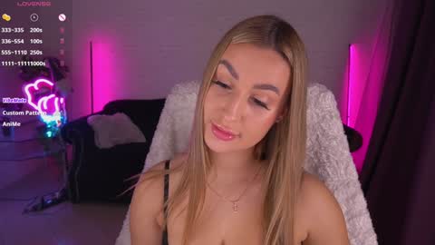 Snapshot of paolamola chatting on 23, 1, 2025 Lia online show from 23, 1, 2025