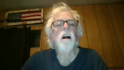 Snapshot of papajb70 chatting on 1, 2, 2026 papajb70 online show from 1, 2, 2026