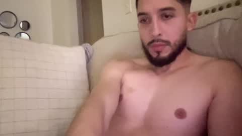 papicubano_guapo23cm online show from 21, 12, 2025