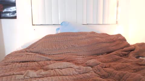 Snapshot of papijakey chatting on 14, 2, 2025  -- New Videos Down Below online show from 14, 2, 2025