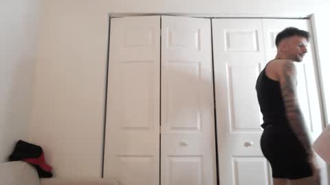 Snapshot of papijakey chatting on 15, 2, 2025  -- New Videos Down Below online show from 15, 2, 2025