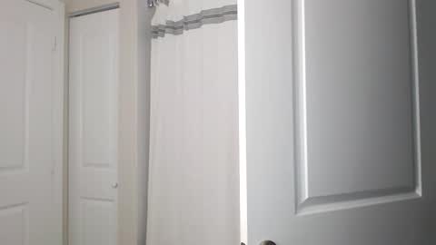 Snapshot of papijakey chatting on 1, 10, 2025  -- New Videos Down Below online show from 1, 10, 2025