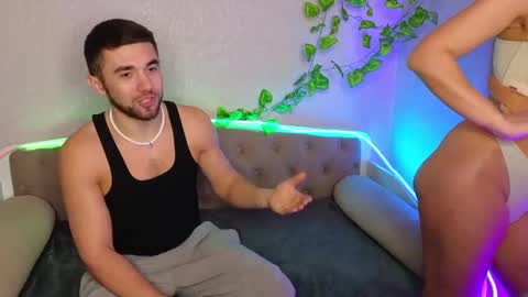 Allie  Alex Thumbs up if you like us online show from 20, 2, 2025