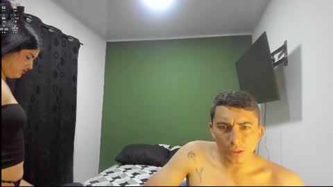 pareja_curiosa19 online show from 30, 6, 2026