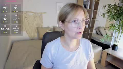 Paris online show from 18, 9, 2025