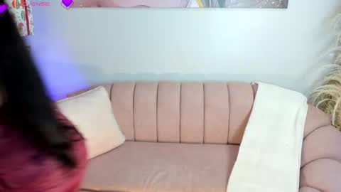 Snapshot of parisangel_ chatting on 23, 12, 2025 Paris online show from 23, 12, 2025