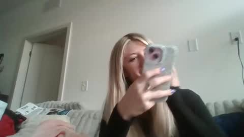 parisbaby2000 online show from 18, 3, 2026