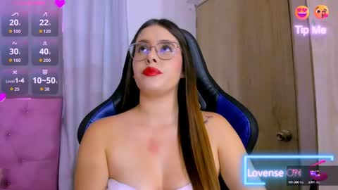Snapshot of parisshayk chatting on 8, 8, 2026 Paris online show from 8, 8, 2026