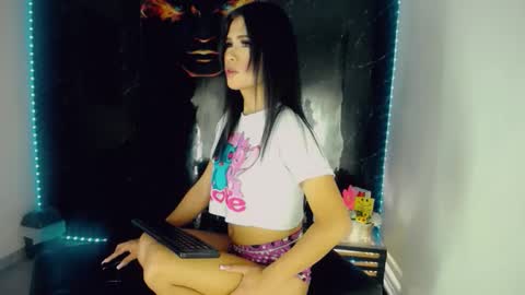 party_fre_girl online show from 30, 5, 2026
