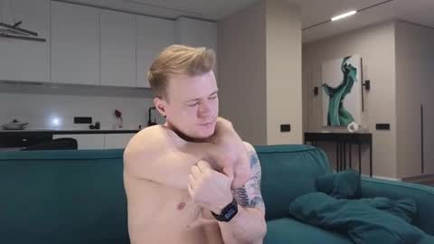 Snapshot of pashka_x chatting on 16, 2, 2025 Pashka online show from 16, 2, 2025