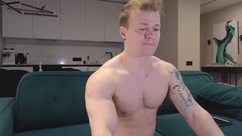 Snapshot of pashka_x chatting on 26, 2, 2025 Pashka online show from 26, 2, 2025