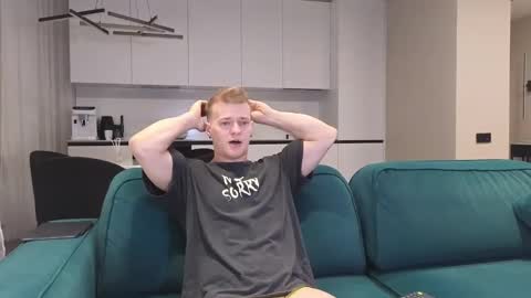 Snapshot of pashka_x chatting on 2, 3, 2025 Pashka online show from 2, 3, 2025