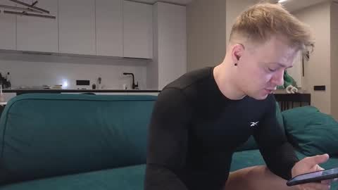 Snapshot of pashka_x chatting on 4, 3, 2025 Pashka online show from 4, 3, 2025