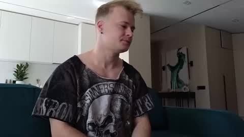 Snapshot of pashka_x chatting on 14, 9, 2025 Pashka online show from 14, 9, 2025