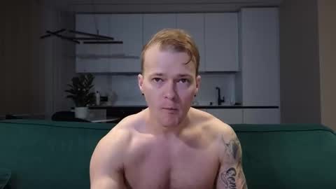 Snapshot of pashka_x chatting on 3, 11, 2025 Pashka online show from 3, 11, 2025