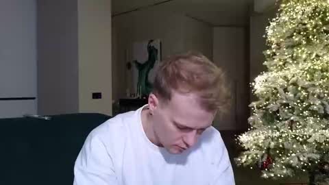 Snapshot of pashka_x chatting on 30, 11, 2025 Pashka online show from 30, 11, 2025