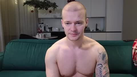 Snapshot of pashka_x chatting on 22, 12, 2025 Pashka online show from 22, 12, 2025