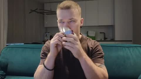 Snapshot of pashka_x chatting on 19, 3, 2026 Pashka online show from 19, 3, 2026