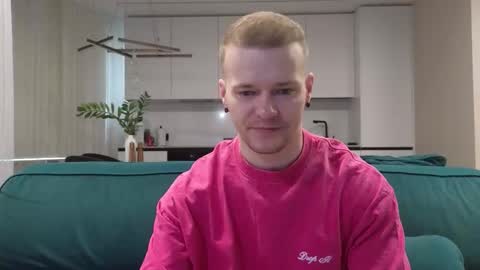 Snapshot of pashka_x chatting on 22, 3, 2026 Pashka online show from 22, 3, 2026