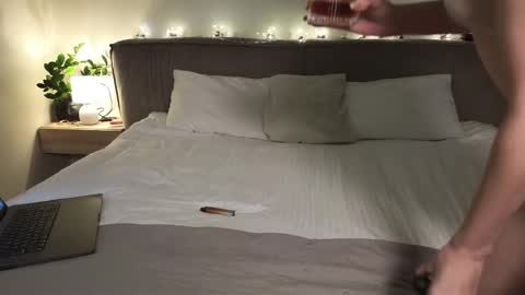 Anna online show from 18, 2, 2025