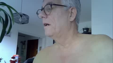 Snapshot of patrick5275 chatting on 26, 10, 2025 patrick5275 online show from 26, 10, 2025