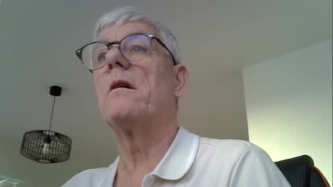 Snapshot of patrick5275 chatting on 15, 12, 2025 patrick5275 online show from 15, 12, 2025