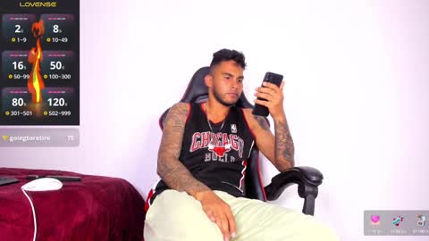 Snapshot of patrick_hot69 chatting on 3, 3, 2025 patrick_hot69 online show from 3, 3, 2025