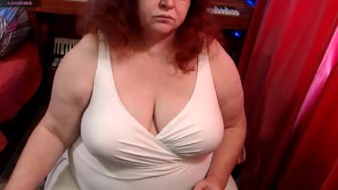 Snapshot of patsyorose chatting on 8, 2, 2026 PatsyORose online show from 8, 2, 2026