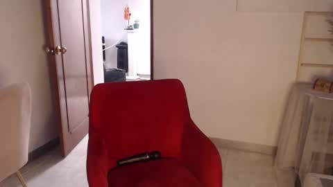 Snapshot of pau_1 chatting on 27, 9, 2025 paula online show from 27, 9, 2025