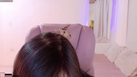 Sofa online show from 9, 1, 2026