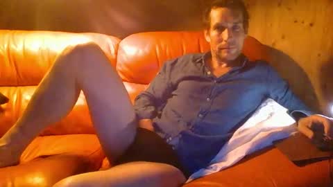 paueriwan online show from 8, 11, 2025