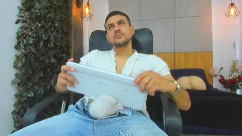 Paul Rivera online show from 9, 9, 2025