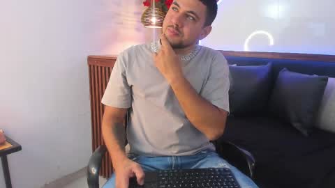 Paul Rivera online show from 23, 4, 2026