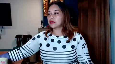 PAULA online show from 26, 1, 2025