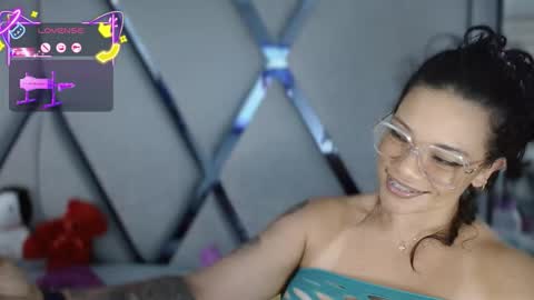 Snapshot of paula_daniela1 chatting on 28, 11, 2025 Paula online show from 28, 11, 2025